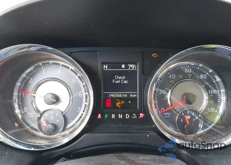 2015 Chrysler Town & Country Touring z USA, uszkodzony, nr VIN 2C4RC1BG3FR716226